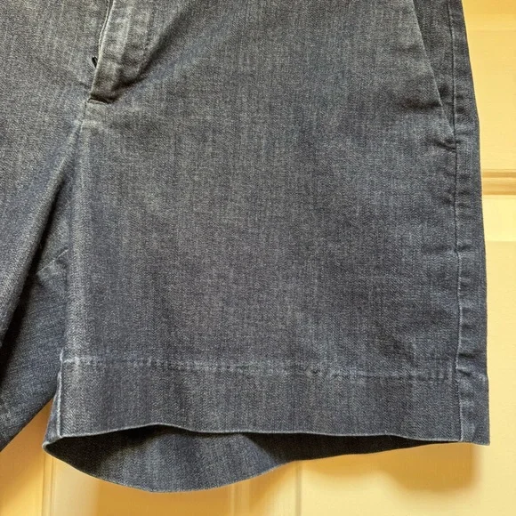 BANANA REPUBLIC Hampton Blue Chambray Jean Shorts womens size 28 / 6 - Picture 2 of 8